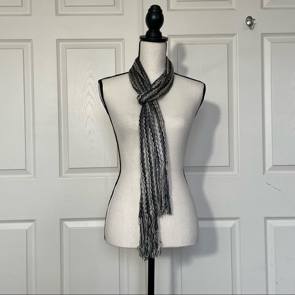Zigzag Metallic Knit Long Thin Neutral Scarf with Fringe - Picture 3 of 7